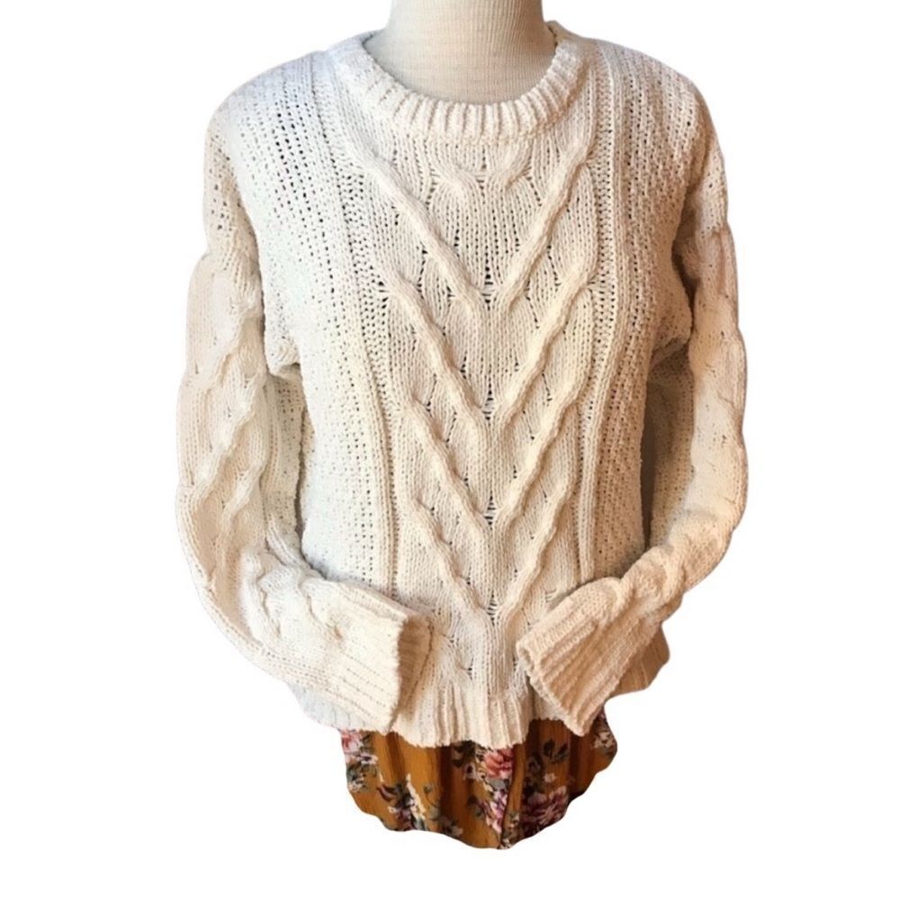 Oddy, S/M, lagenlook Cableknit sweater w/ handkerchief hem. Oatmeal and mustard